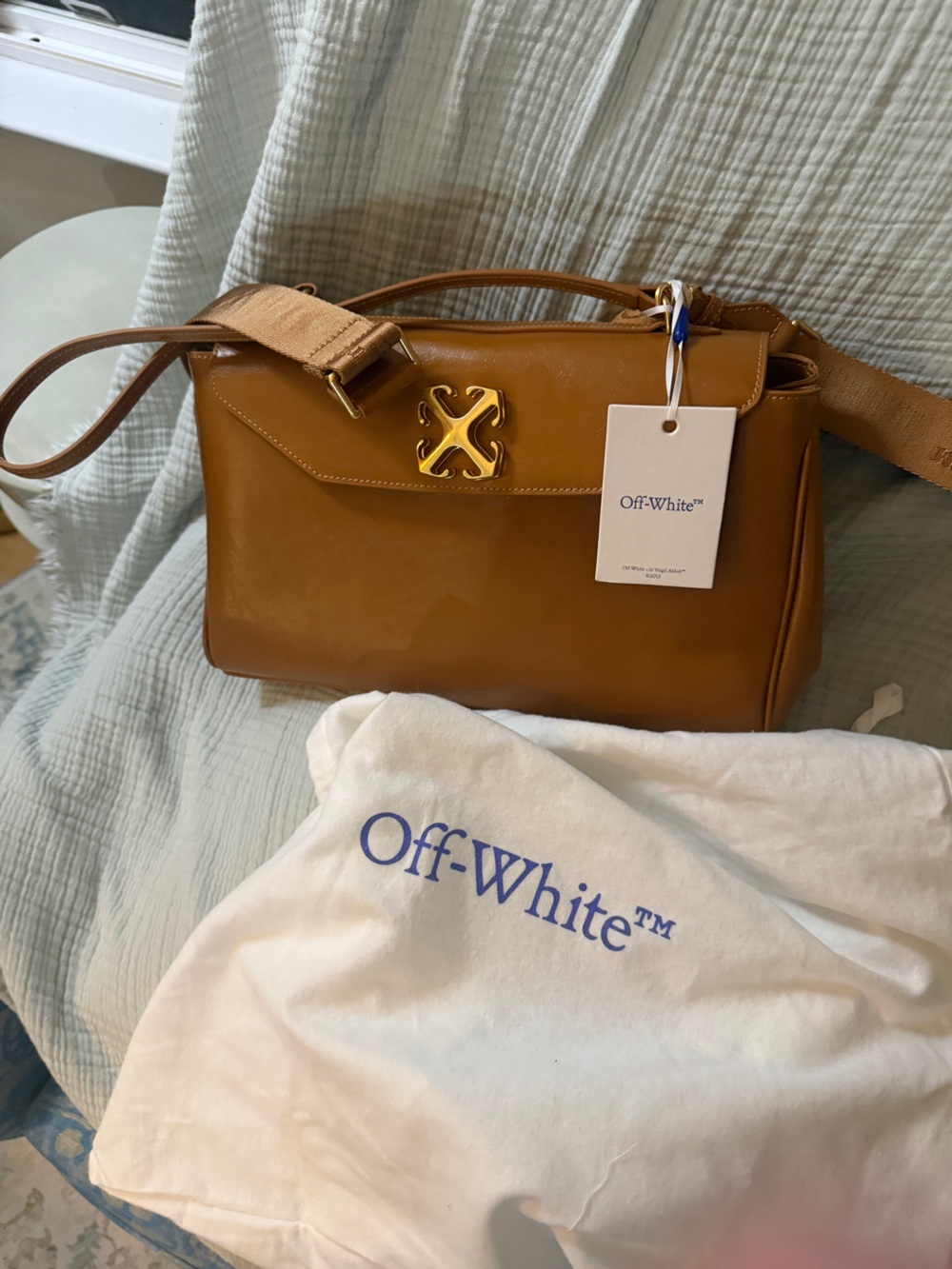 Off-White Cognac Leather Shoulder Bag with Gold Hardware - Picture 11 of 15